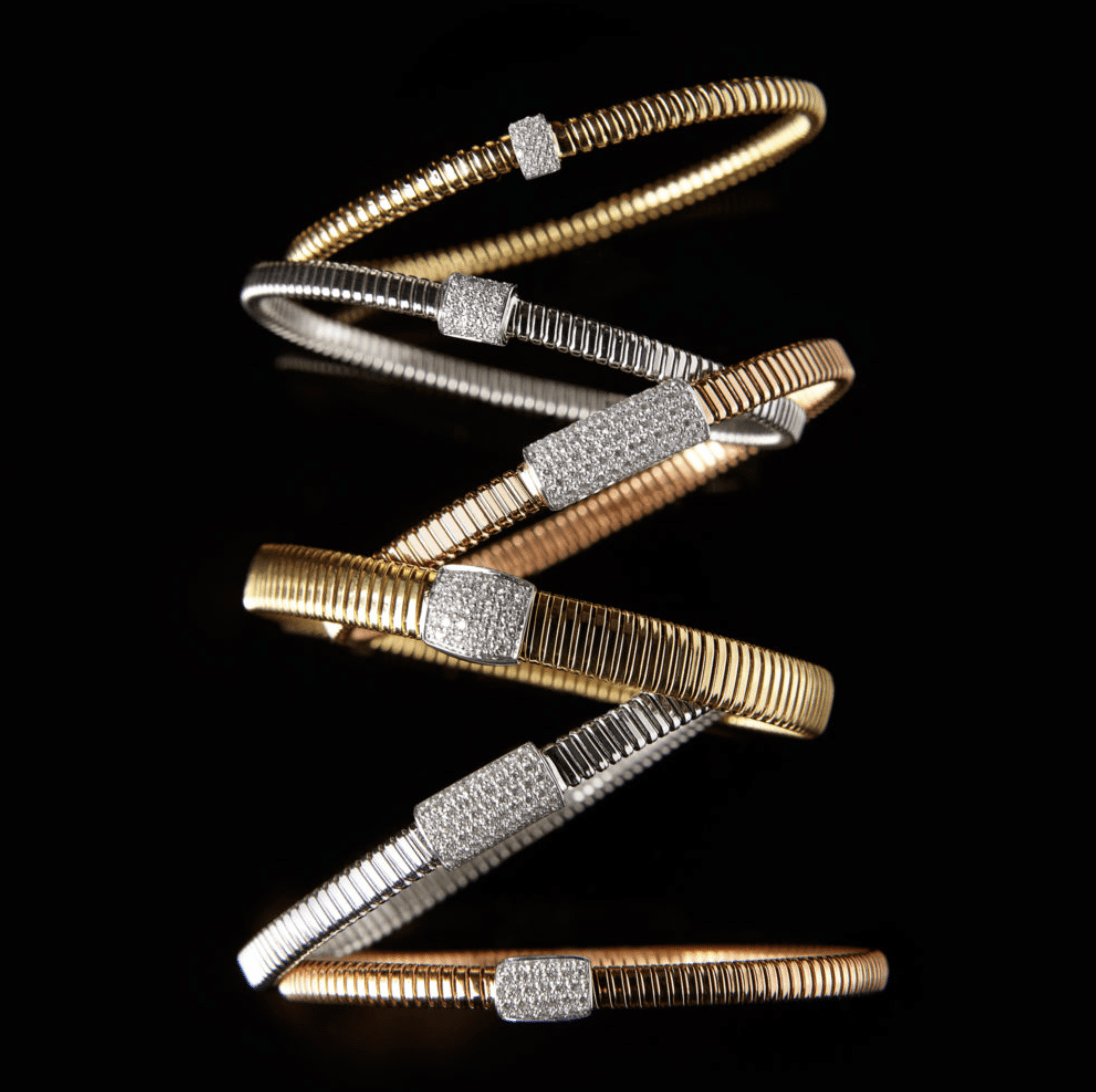 Pulsera de oro y diamantes blancos