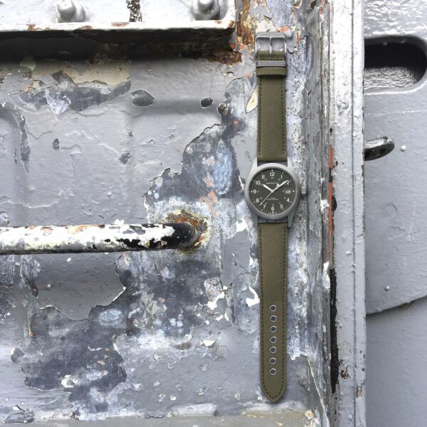 Khaki Field - Imagen 2