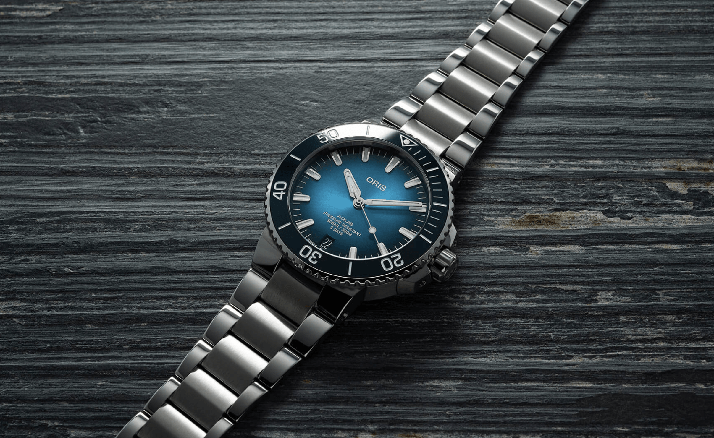 Oris Aquis Date