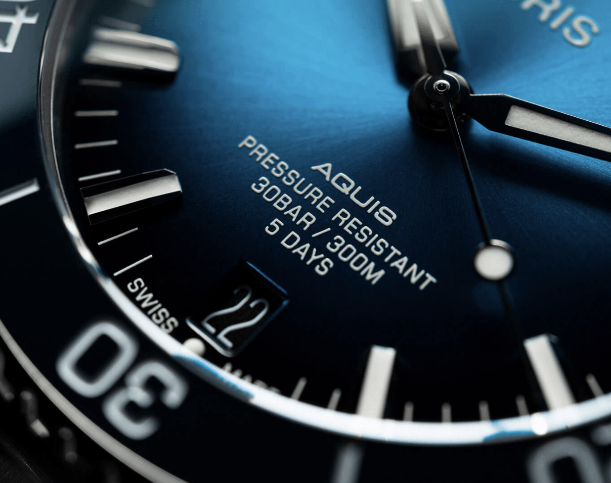 Oris Aquis Date