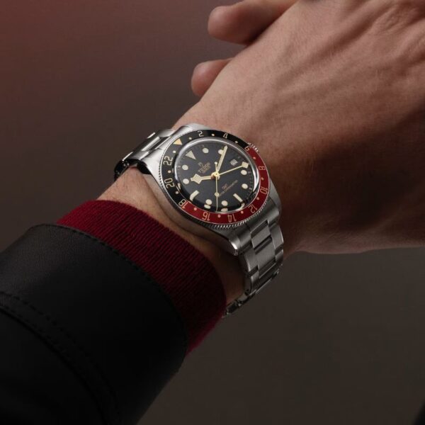 tudor-black-bay-58-gmt-m7939g1a0nru-0001