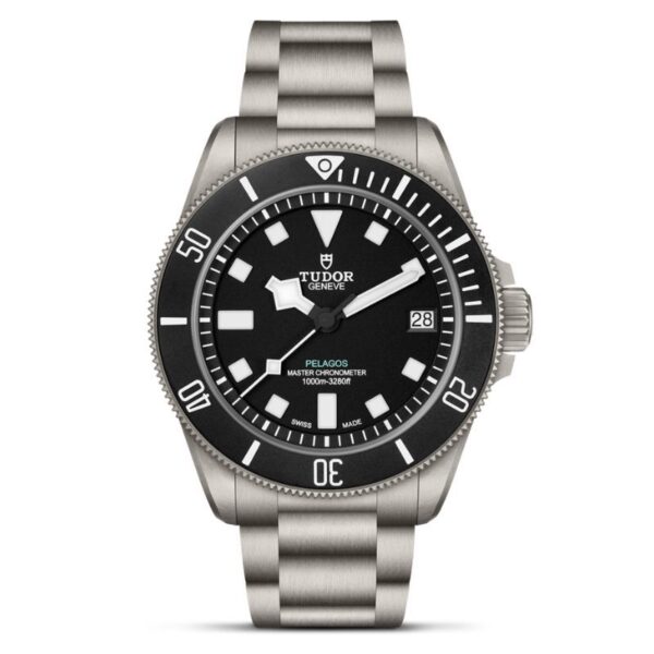 tudor_pelagos_ultra_titanio_2543C1A7NU-0001