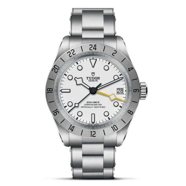 tudor-black-bay-pro-blanco-39mm-m79470-0004