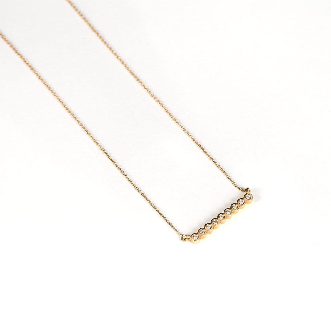 Gargantilla con barra de brillantes