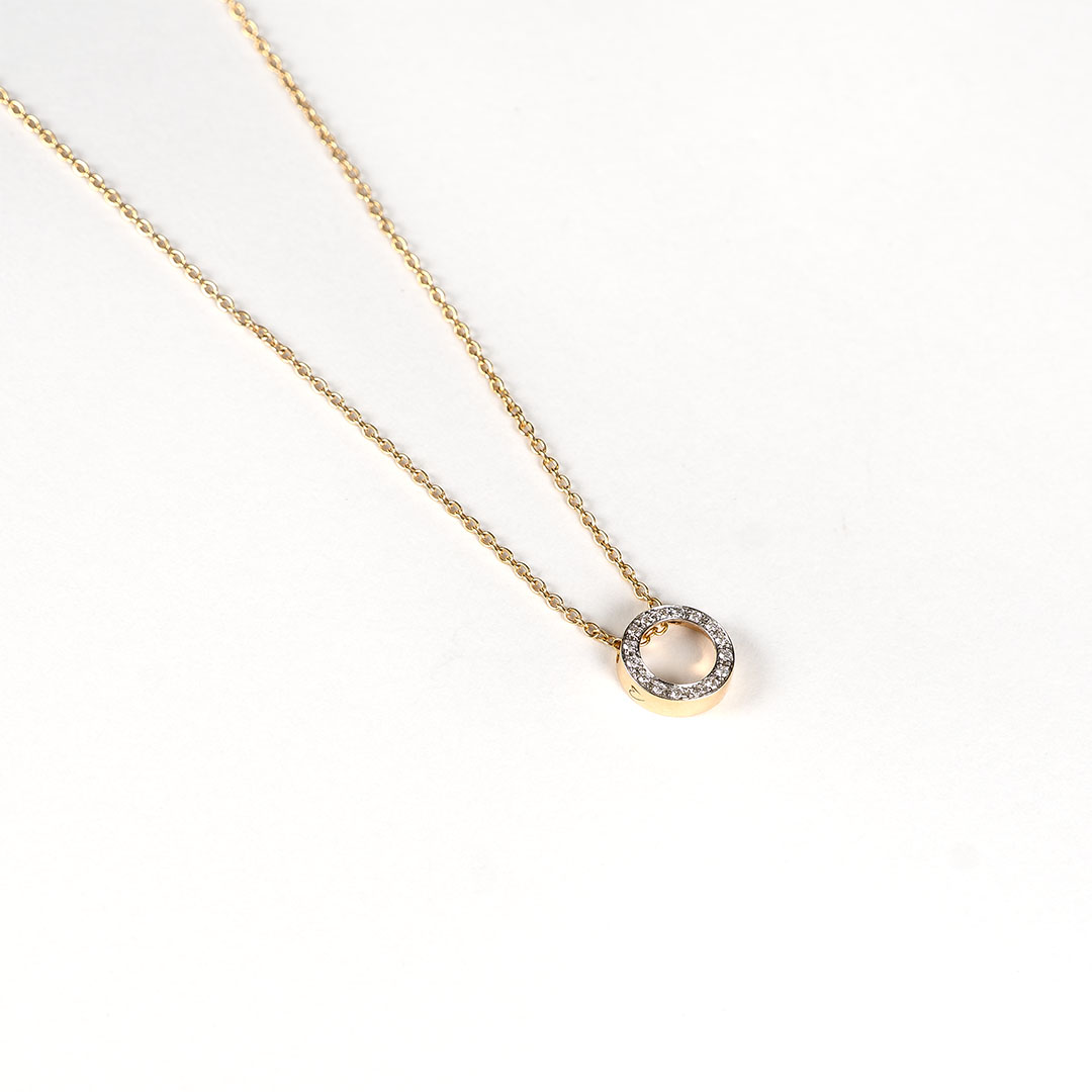 Gargantilla con círculo de brillantes