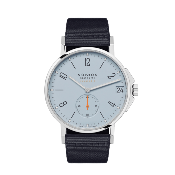 526_Reloj_Nomos_Ahoi_neomatik_38_Datum_sky