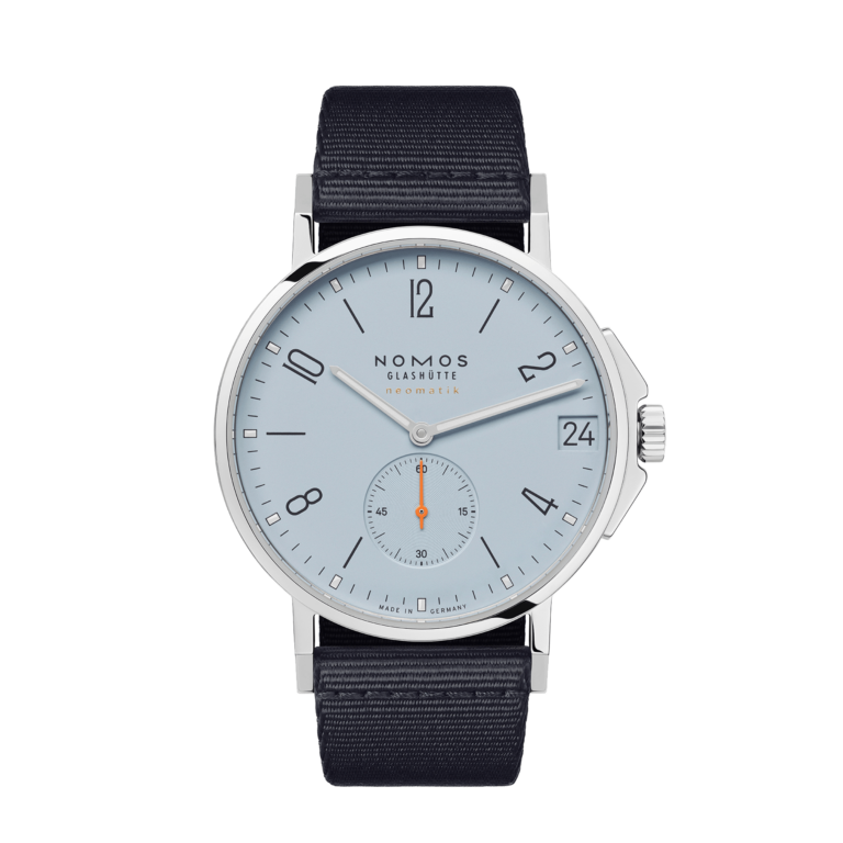 526_Reloj_Nomos_Ahoi_neomatik_38_Datum_sky