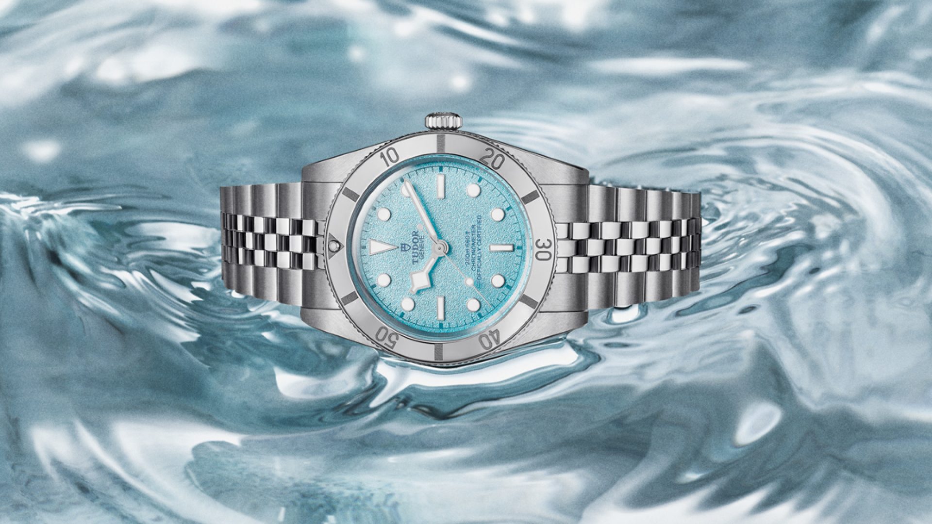 T25_PRO_M79000-0001_008 TUDOR Black Bay 54 water